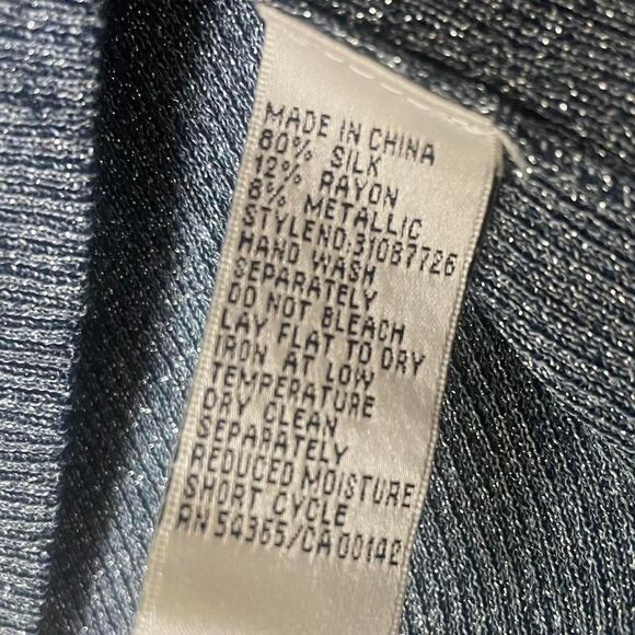 NWT Nygard Y2K Blue Ombré Sparkly Metallic Silk Blend Stretch Top Sz Small (6/8) - Picture 8 of 8